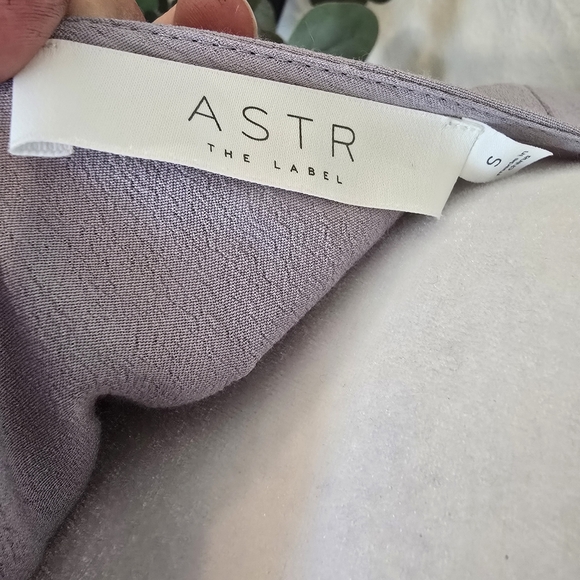 Anthropologie Astr Women’s Lavender Flutter Sleeve Crochet Dress Size S - Picture 8 of 9